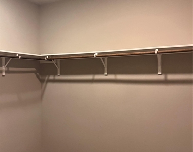 13800 Lyndhurst St - Photo Thumbnail 17