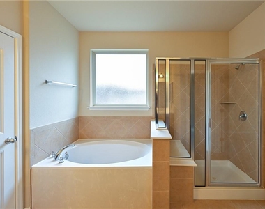 100 Lake Mineral Wells Dr - Photo Thumbnail 25