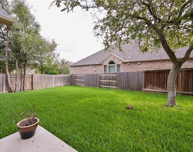 100 Lake Mineral Wells Dr - Photo Thumbnail 38