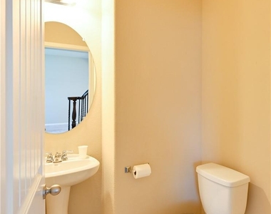 100 Lake Mineral Wells Dr - Photo Thumbnail 22