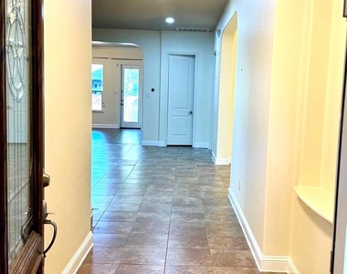 3104 Herrero Path - Photo Thumbnail 4