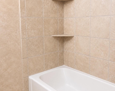 2110 Rio Grande St - Photo Thumbnail 10