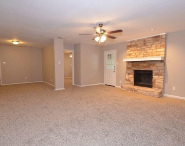 203 County Glen St - Photo Thumbnail 2