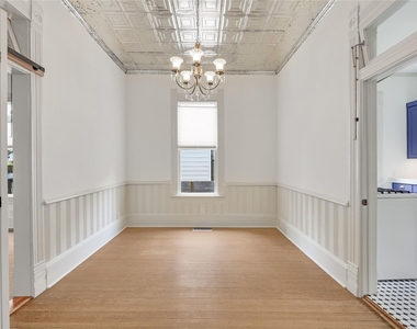 904 Willow St - Photo Thumbnail 5