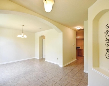3709 Tall Cedars Rd - Photo Thumbnail 4