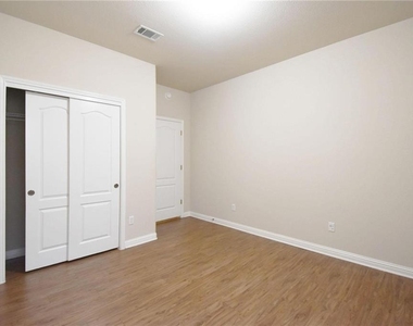 3709 Tall Cedars Rd - Photo Thumbnail 14