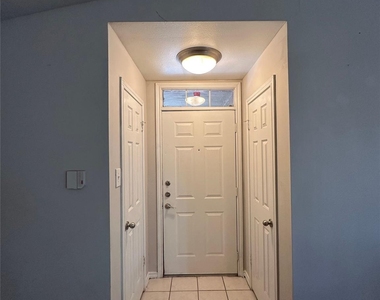 6804 N Capital Of Texas Highway - Photo Thumbnail 1