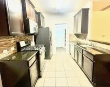 609 Tumlinson Fort Way - Photo Thumbnail 17
