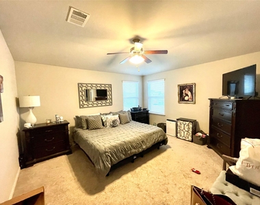 609 Tumlinson Fort Way - Photo Thumbnail 16