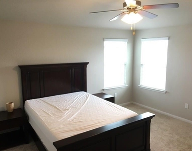 609 Tumlinson Fort Way - Photo Thumbnail 20