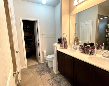 609 Tumlinson Fort Way - Photo Thumbnail 24