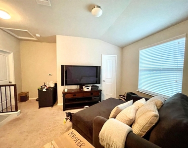 609 Tumlinson Fort Way - Photo Thumbnail 18