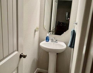 609 Tumlinson Fort Way - Photo Thumbnail 13