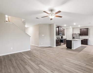 117 Cherry Tree Ln - Photo Thumbnail 6