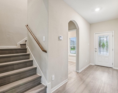 117 Cherry Tree Ln - Photo Thumbnail 4