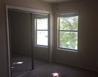 3000 S 1st St - Photo Thumbnail 12