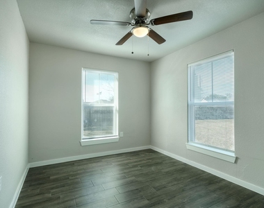 520 W Fm 243 - Photo Thumbnail 10