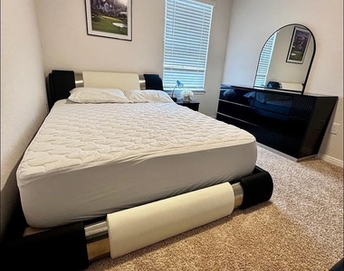 204 Brooklyn Dr - Photo Thumbnail 7