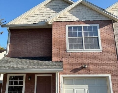 2135 Ashland Street - Photo Thumbnail 1