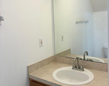 2135 Ashland Street - Photo Thumbnail 22