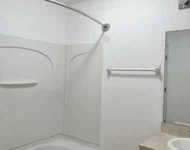 2135 Ashland Street - Photo Thumbnail 17