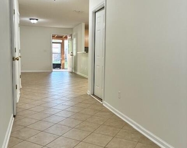 2135 Ashland Street - Photo Thumbnail 4