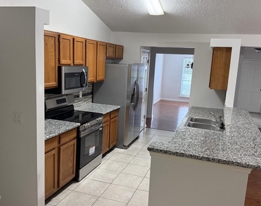 1872 Suwannee River Drive - Photo Thumbnail 2