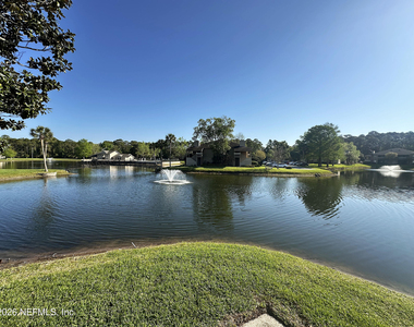 10200 Belle Rive Boulevard - Photo Thumbnail 32