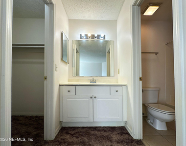 10200 Belle Rive Boulevard - Photo Thumbnail 21