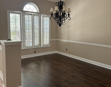 3817 Paddington Place - Photo Thumbnail 6
