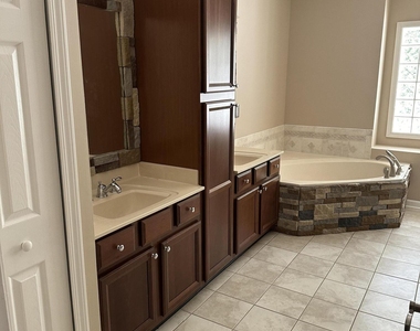 3817 Paddington Place - Photo Thumbnail 22