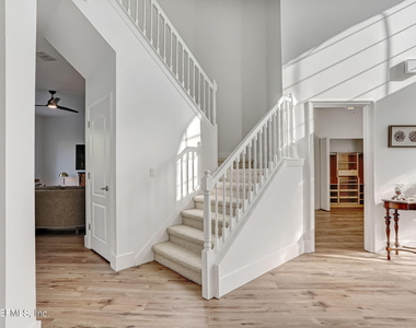 140 Oceans Edge Drive - Photo Thumbnail 17