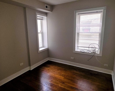 5815 W Midway Parkway - Photo Thumbnail 6