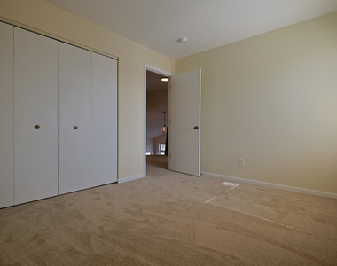 14252 S Hemingway Circle - Photo Thumbnail 17