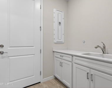 719 Cool Breeze Way - Photo Thumbnail 27