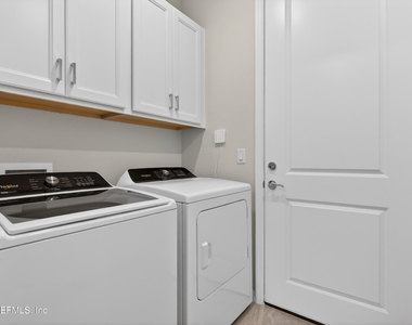719 Cool Breeze Way - Photo Thumbnail 26
