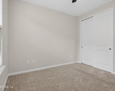 719 Cool Breeze Way - Photo Thumbnail 22