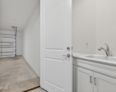 719 Cool Breeze Way - Photo Thumbnail 28
