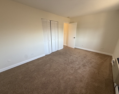 1039 College Avenue - Photo Thumbnail 10