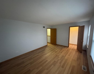 655 Winston Drive - Photo Thumbnail 15
