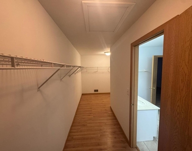 655 Winston Drive - Photo Thumbnail 9
