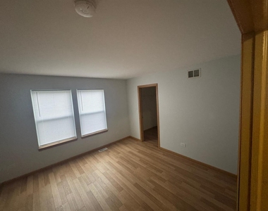 655 Winston Drive - Photo Thumbnail 13