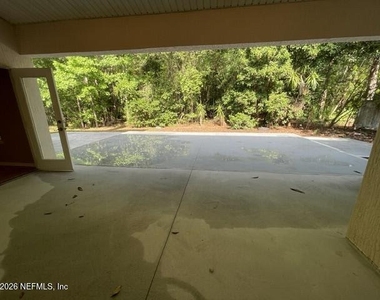 8907 Hampton Landing Drive E - Photo Thumbnail 41