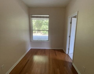 8907 Hampton Landing Drive E - Photo Thumbnail 33