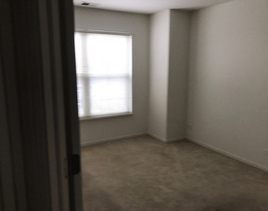 717 N Keystone Lane - Photo Thumbnail 4
