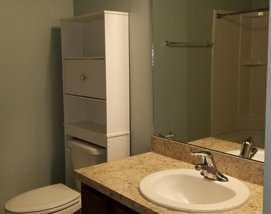 131 Burnett Court - Photo Thumbnail 9