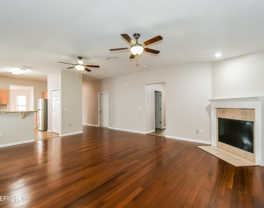 12579 Woodfield Circle W - Photo Thumbnail 4