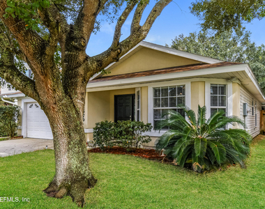 12579 Woodfield Circle W - Photo Thumbnail 2