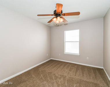 12579 Woodfield Circle W - Photo Thumbnail 8