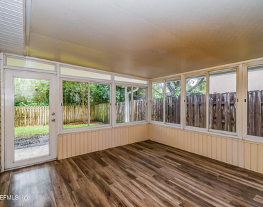 12579 Woodfield Circle W - Photo Thumbnail 12